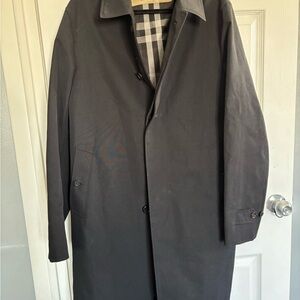 Burberry Gray Trench Coat with Classic Design